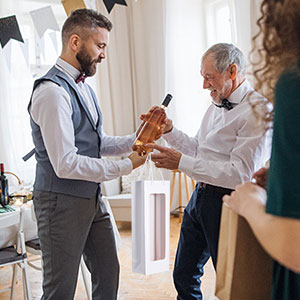 贅沢なクラフト紙のワイン包装箱の茶色色の環境の耐久のペーパー 3