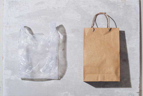Latest company news about プラスチック包装対ペーパー包装:ペーパー包装の利点